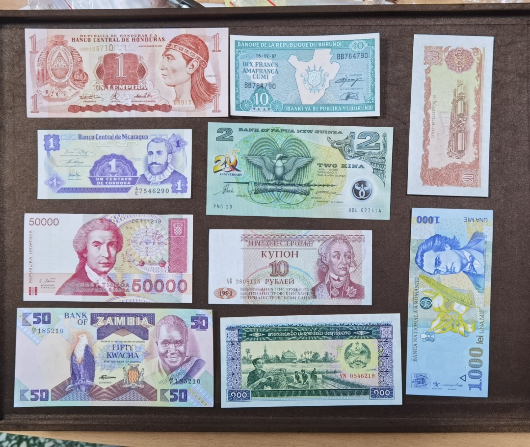 北京马甸外国币专卖微拍第九十四期，外国纸币专场，陆续上新，欢迎关注 散币10张之四