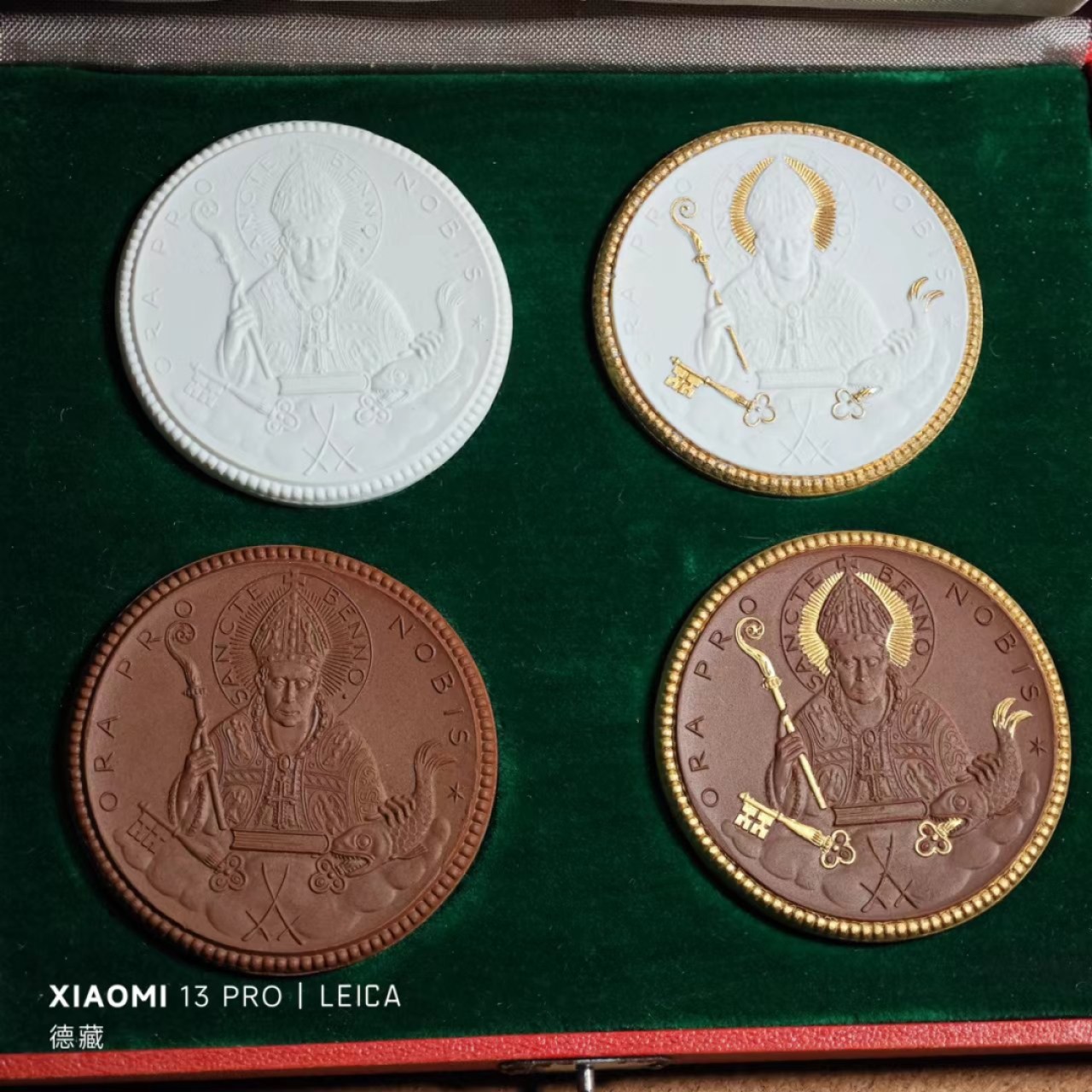 【德藏】百年德紧专场拍卖3 1921年德国德紧迈森主教陶瓷纪念章 原盒一套4枚