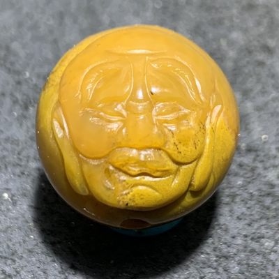精美鸡油黄战国红玛瑙雕刻罗汉珠一颗！ - 精美鸡油黄战国红玛瑙雕刻罗汉珠一颗！