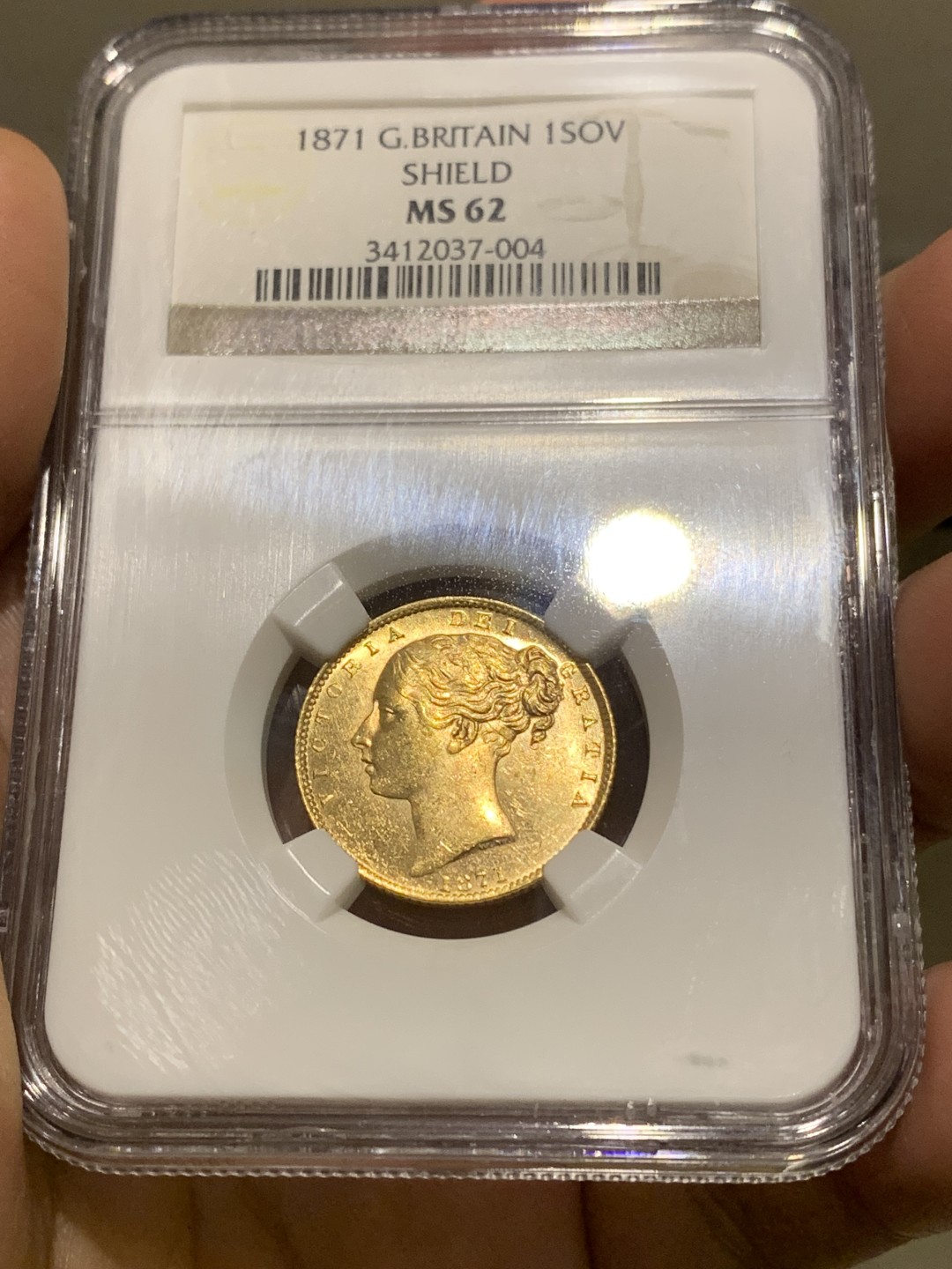 《竞宝斋》第147场-周日，周一 2场 (全场包邮) NGC MS62 1871年英国小维本土索维林金币 8克金币 盾徽版 背面完美