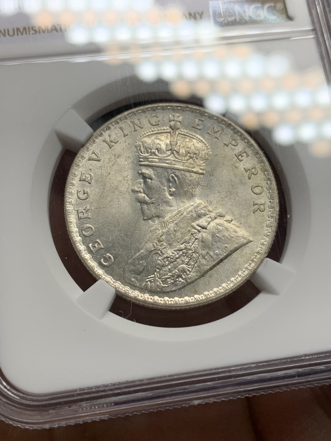 《竞宝斋》第147场-周日，周一 2场 (全场包邮) NGC-MS63印度1916年1卢比银币 强光好状态严重低评