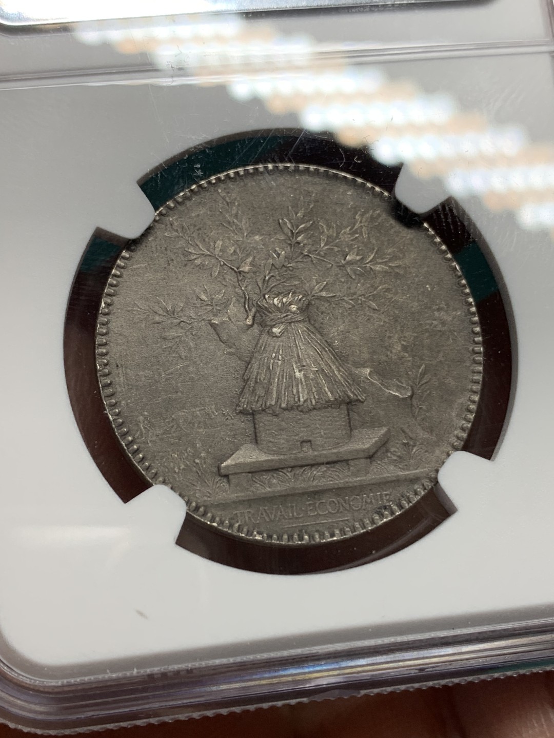 《竞宝斋》第147场-周日，周一 2场 (全场包邮) NGC MS64 1894年法国 巴黎储蓄银行 银质代币 顶级品相状态