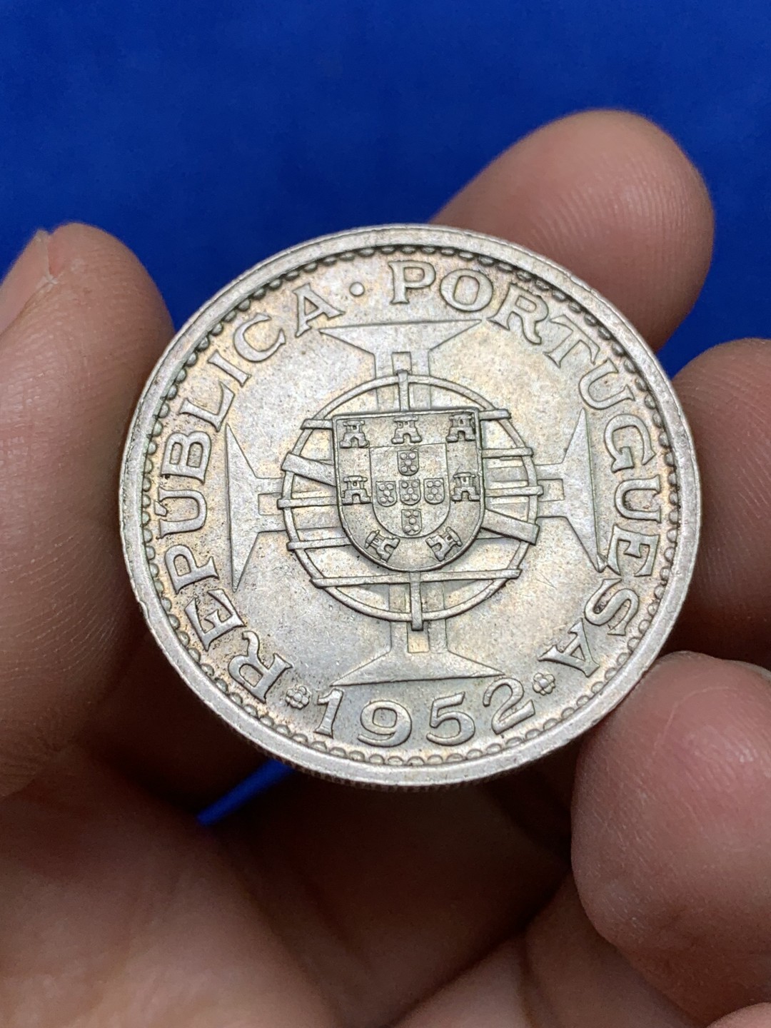 《竞宝斋》第147场-周日，周一 2场 (全场包邮) 1952年澳门5元银币，完整原光漂亮