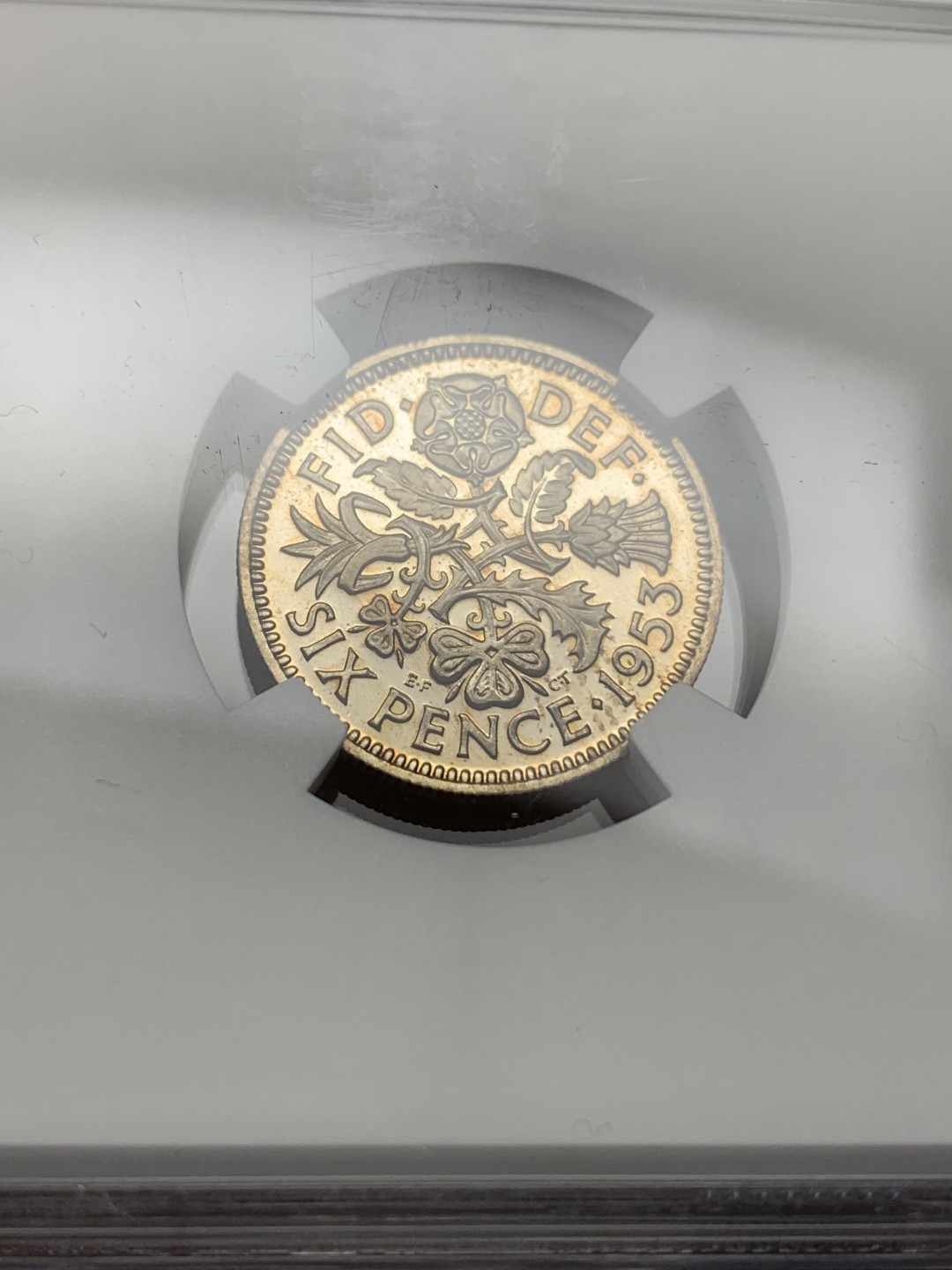 《竞宝斋》第147场-周日，周一 2场 (全场包邮) NGC-PF63CA 1953年英国伊丽莎白二世加冕首年精制6便士，带cameo