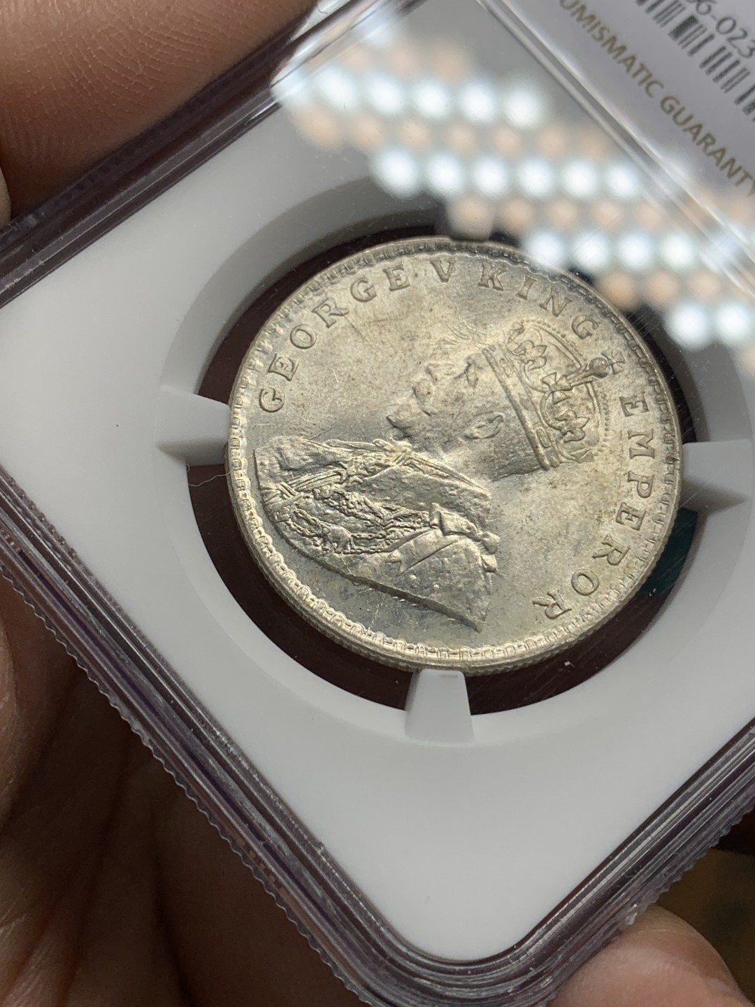 《竞宝斋》第147场-周日，周一 2场 (全场包邮) NGC-MS63印度1916年1卢比银币 强光好状态严重低评