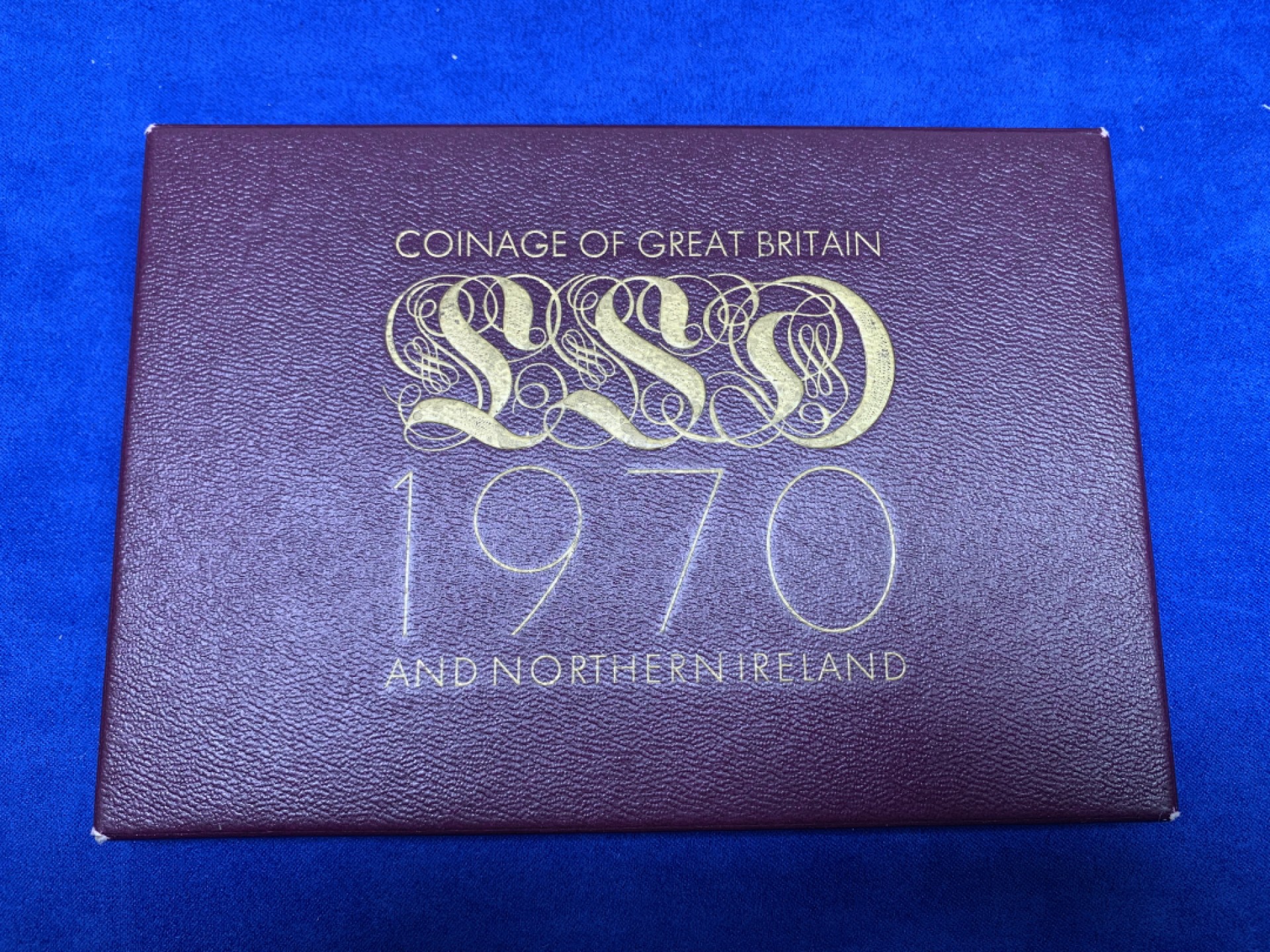 《竞宝斋》第147场-周日，周一 2场 (全场包邮) 英国 1970年 原盒原证 关门年份 英国12进制精制套币 最后一套12进制英国套币 随后发行的套币均为10进制新便士体系