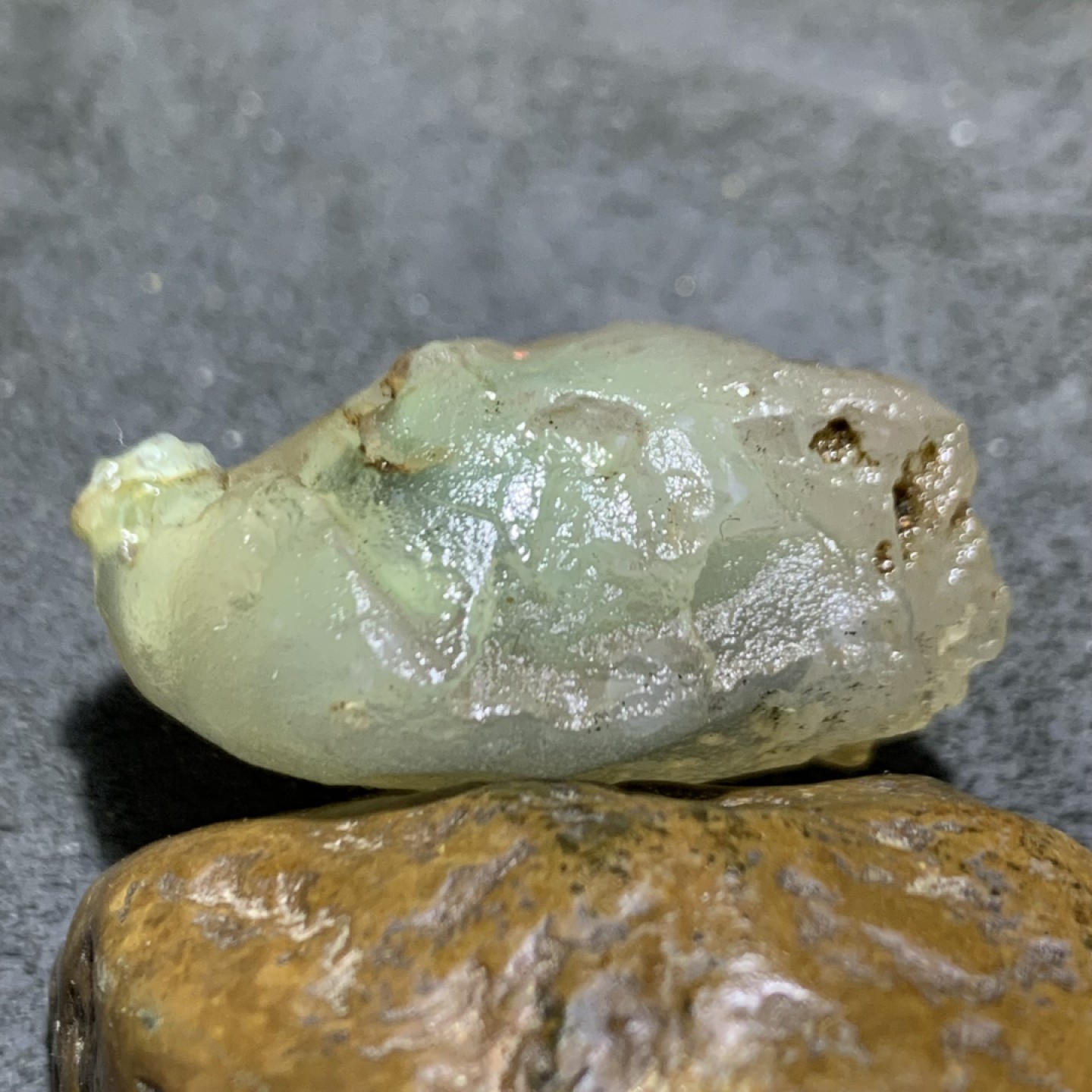 放福利！精美天然戈壁糖心玛瑙原石一颗，
