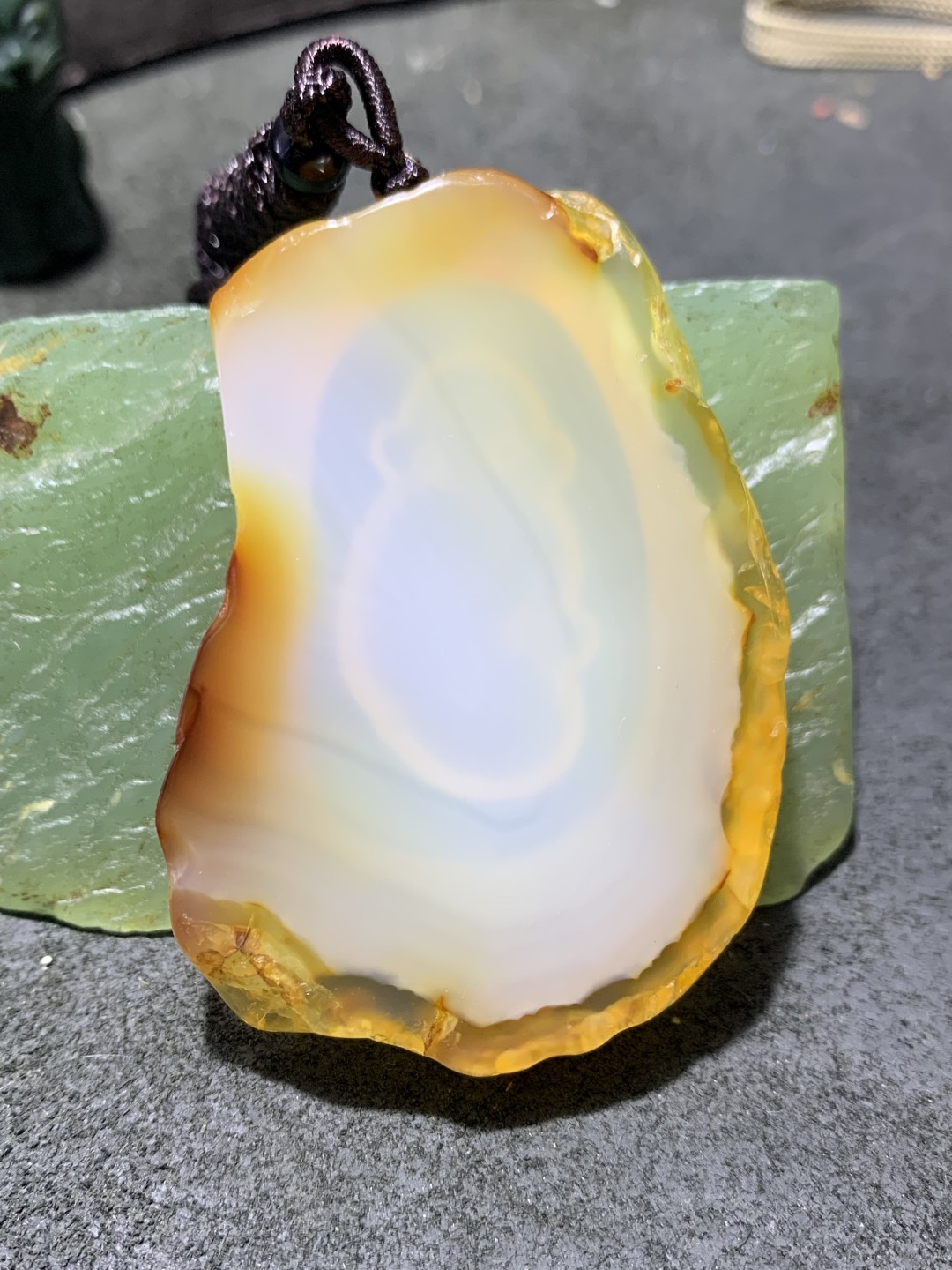 放福利！天然马达加斯加冰皮原皮玛瑙雕刻如意牌子一块，