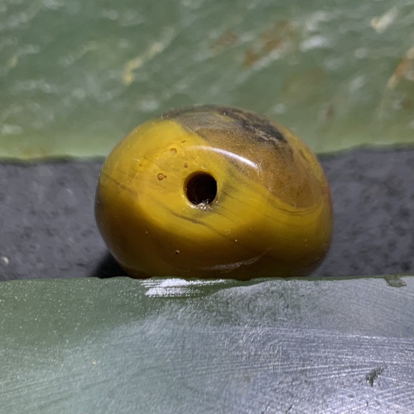 战国红玛瑙勒子一个！