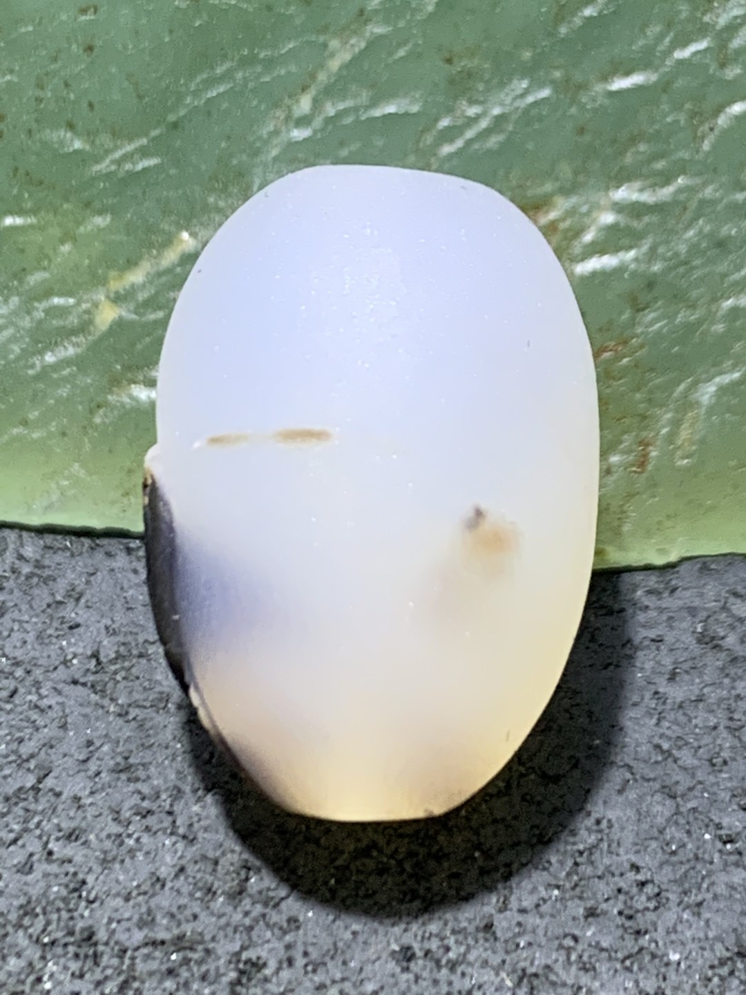 精美亚光高玉化海洋玉髓手工俏色巧雕仙鹤桶珠一个！