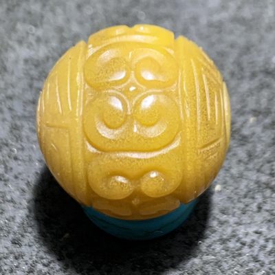 精美高润度鸡油黄蒙料战国红玛瑙雕刻回纹珠子一颗 - 精美高润度鸡油黄蒙料战国红玛瑙雕刻回纹珠子一颗