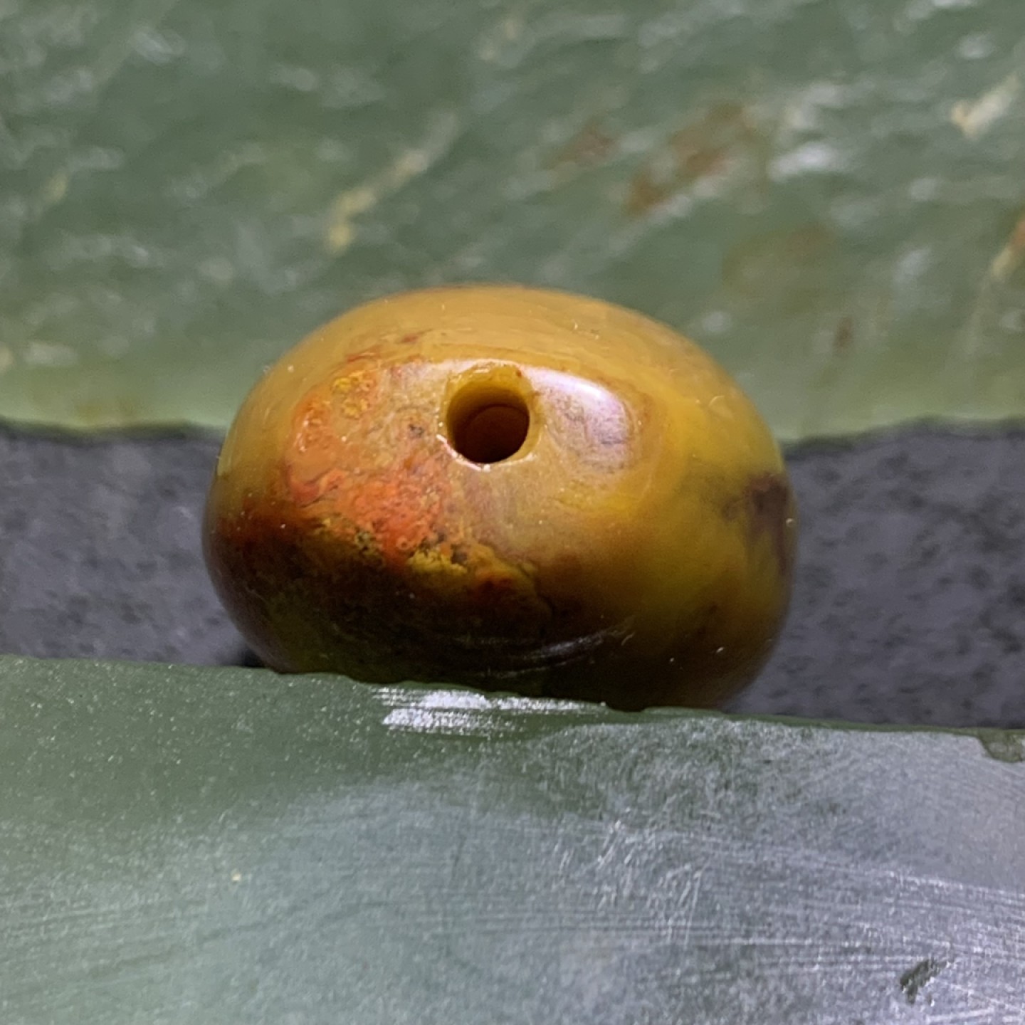 战国红玛瑙勒子一个！