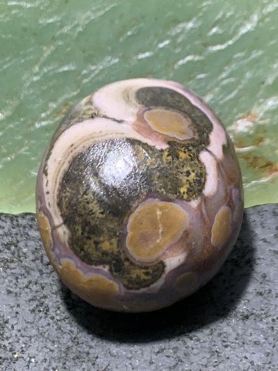 精美原皮亚光天眼纹战国红玛瑙手工雕刻顺字吊坠一个， 精美原皮亚光天眼纹战国红玛瑙手工雕刻顺字吊坠一个，