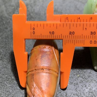 精美战国红玛瑙亚光俏色巧雕竹桶珠一颗！ 精美战国红玛瑙亚光俏色巧雕竹桶珠一颗！