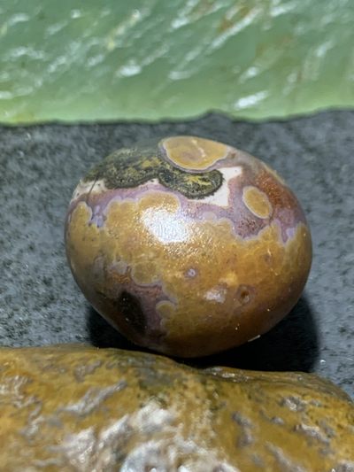 精美原皮亚光天眼纹战国红玛瑙手工雕刻顺字吊坠一个， 精美原皮亚光天眼纹战国红玛瑙手工雕刻顺字吊坠一个，