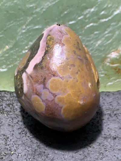 精美原皮亚光天眼纹战国红玛瑙手工雕刻顺字吊坠一个， 精美原皮亚光天眼纹战国红玛瑙手工雕刻顺字吊坠一个，