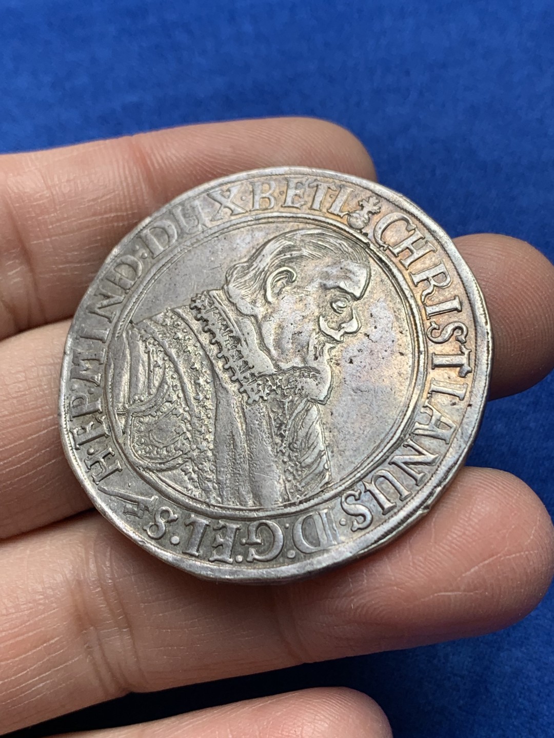 《竞宝斋》第148场-周日，周一 2场 (全场包邮) 1629年 神圣罗马帝国 不伦瑞克-策勒老泰勒银币 打制币少见品种 28.4克