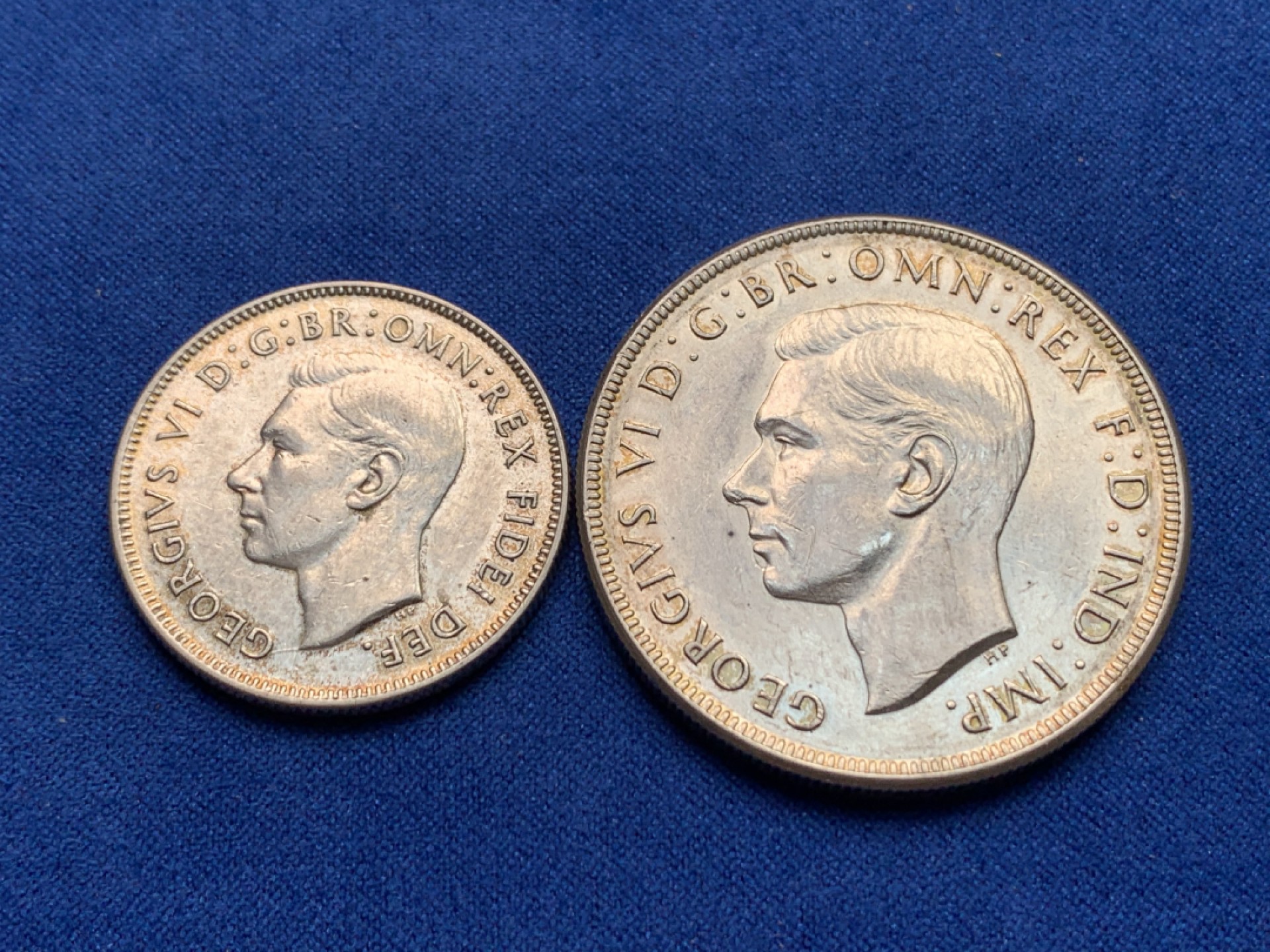 《竞宝斋》第148场-周日，周一 2场 (全场包邮) 2枚一起 澳大利亚1951年1弗洛林银币和1937年1克朗大银币 状态好