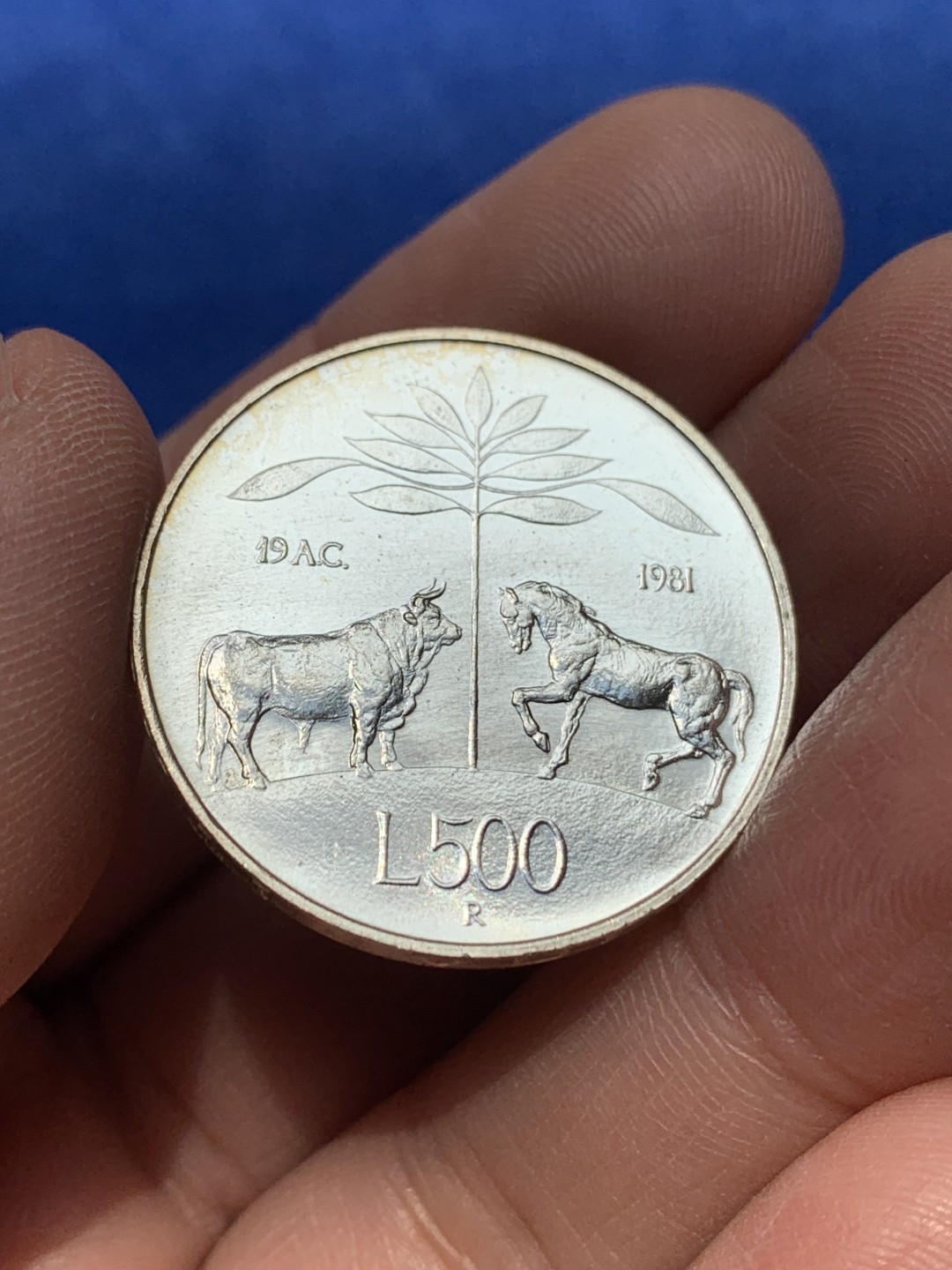 《竞宝斋》第148场-周日，周一 2场 (全场包邮) 意大利 1981年维吉尔逝世200周年纪念500里拉银币 BU状态