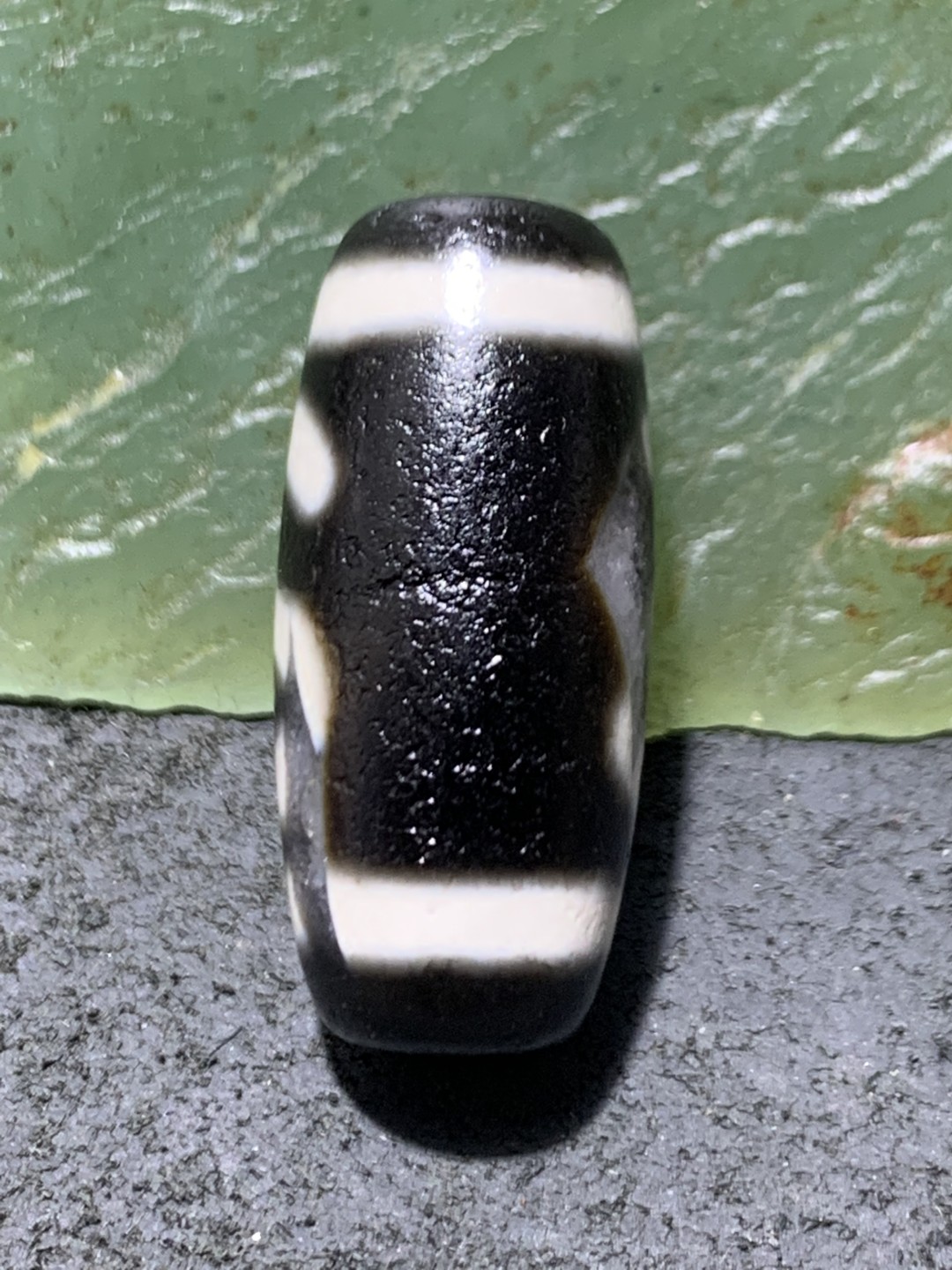 仅此一颗，藏传金钱钩玛瑙随形天珠一颗，
