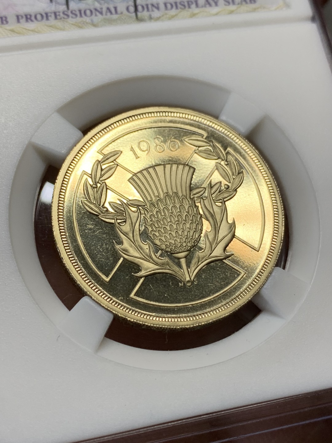 《竞宝斋》第148场-周日，周一 2场 (全场包邮) 英国伊丽莎白硬币，1镑和2镑，BU品质。