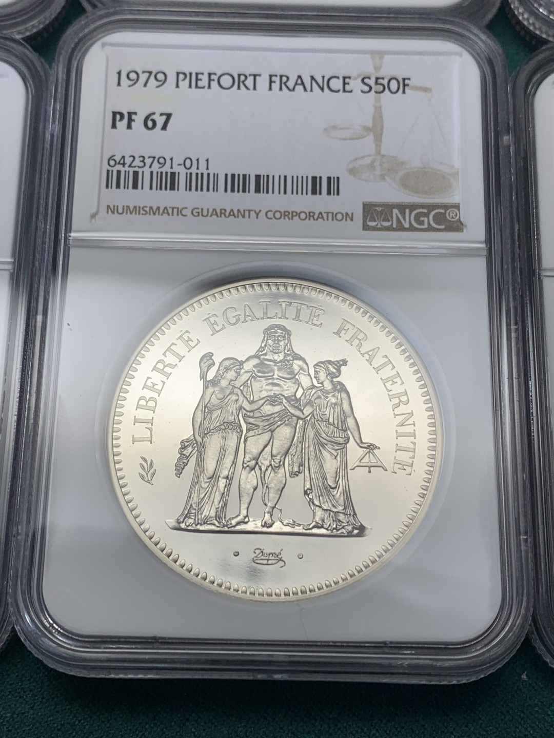 《竞宝斋》第148场-周日，周一 2场 (全场包邮) 法国1979年 加厚piefort 大力神系列十枚套 全部原厂封装去送评的