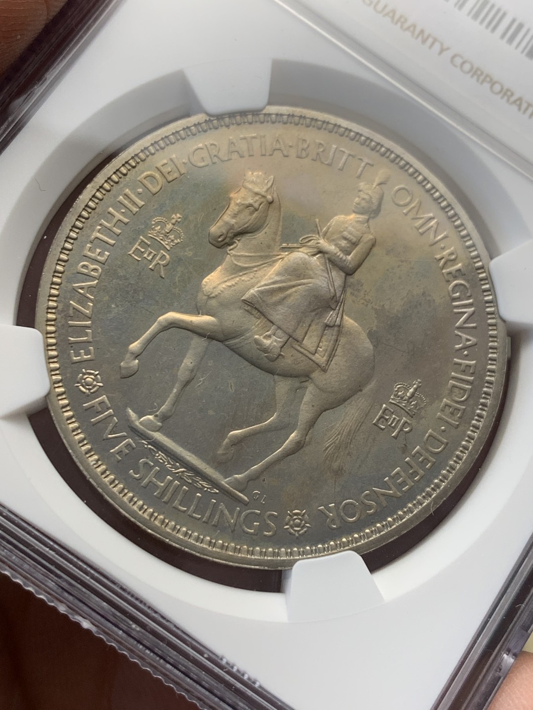 《竞宝斋》第148场-周日，周一 2场 (全场包邮) NGC-PF63 英国 1953年 伊丽莎白二世登基纪念精制1克朗 币面淡金色包浆 镜面效果好