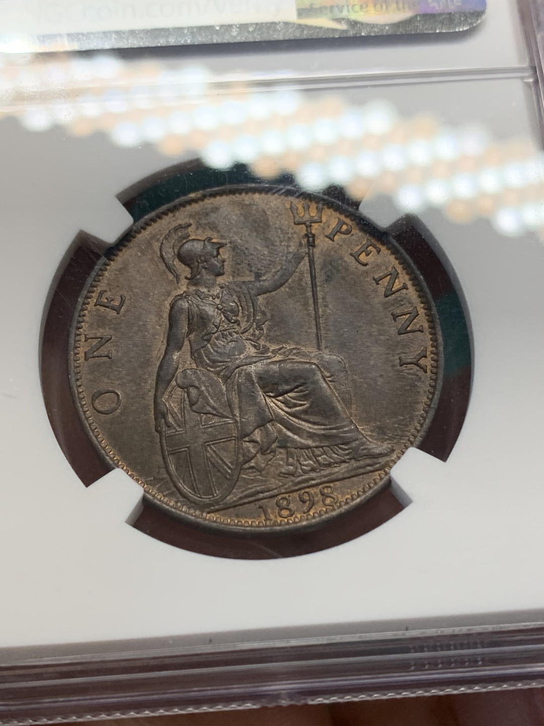 《竞宝斋》第148场-周日，周一 2场 (全场包邮) NGC MS62 英国 1898年1便士维多利亚披纱版 还有铜光