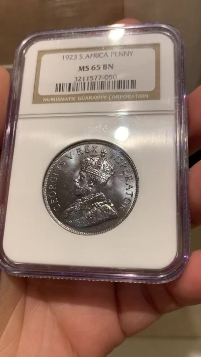 《竞宝斋》第148场-周日，周一 2场 (全场包邮) 季军 NGC MS65BN 英属南非 1923 乔五1便士铜币 恰好百年 保存难得