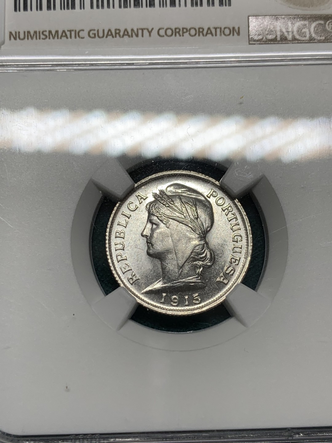 《竞宝斋》第148场-周日，周一 2场 (全场包邮) NGC-MS64 1915年 葡萄牙共和国女神10分银币，顶级状态，底板镜面感十足，银光闪闪。凑套上品之选