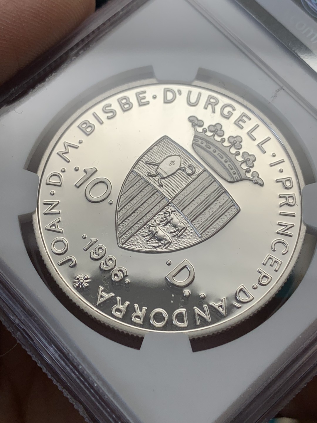 《竞宝斋》第148场-周日，周一 2场 (全场包邮) NGC-PF69 安道尔1996年 动物系列 10第纳尔 精制大银币