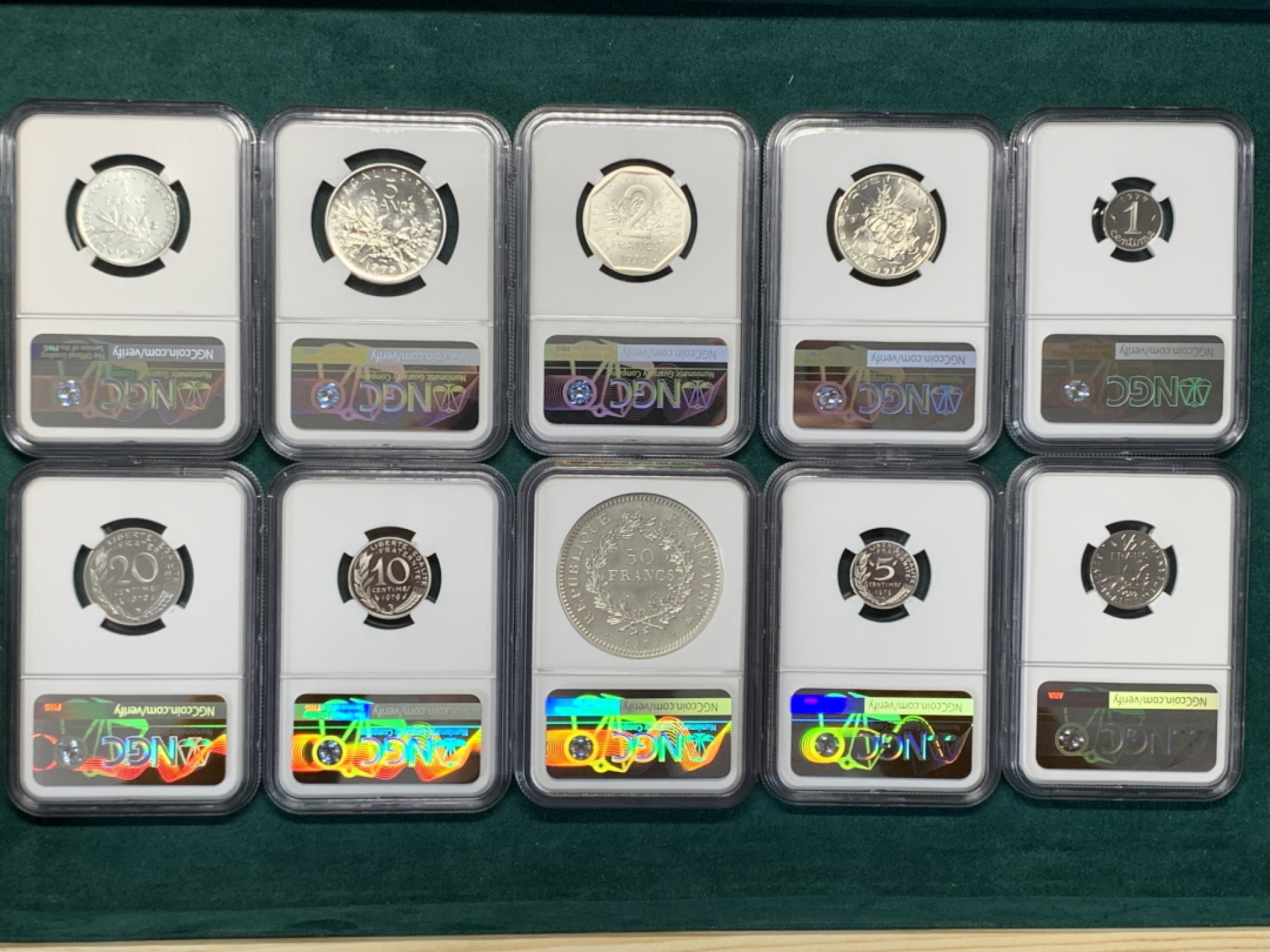 《竞宝斋》第148场-周日，周一 2场 (全场包邮) 法国1979年 加厚piefort 大力神系列十枚套 全部原厂封装去送评的