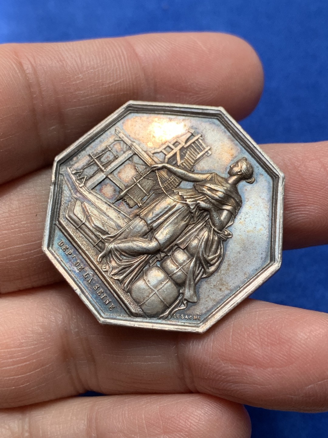 《竞宝斋》第148场-周日，周一 2场 (全场包邮) 法国 纺织协会 八角银质代币 jeton 18g 右手边铭（1845-1860年）