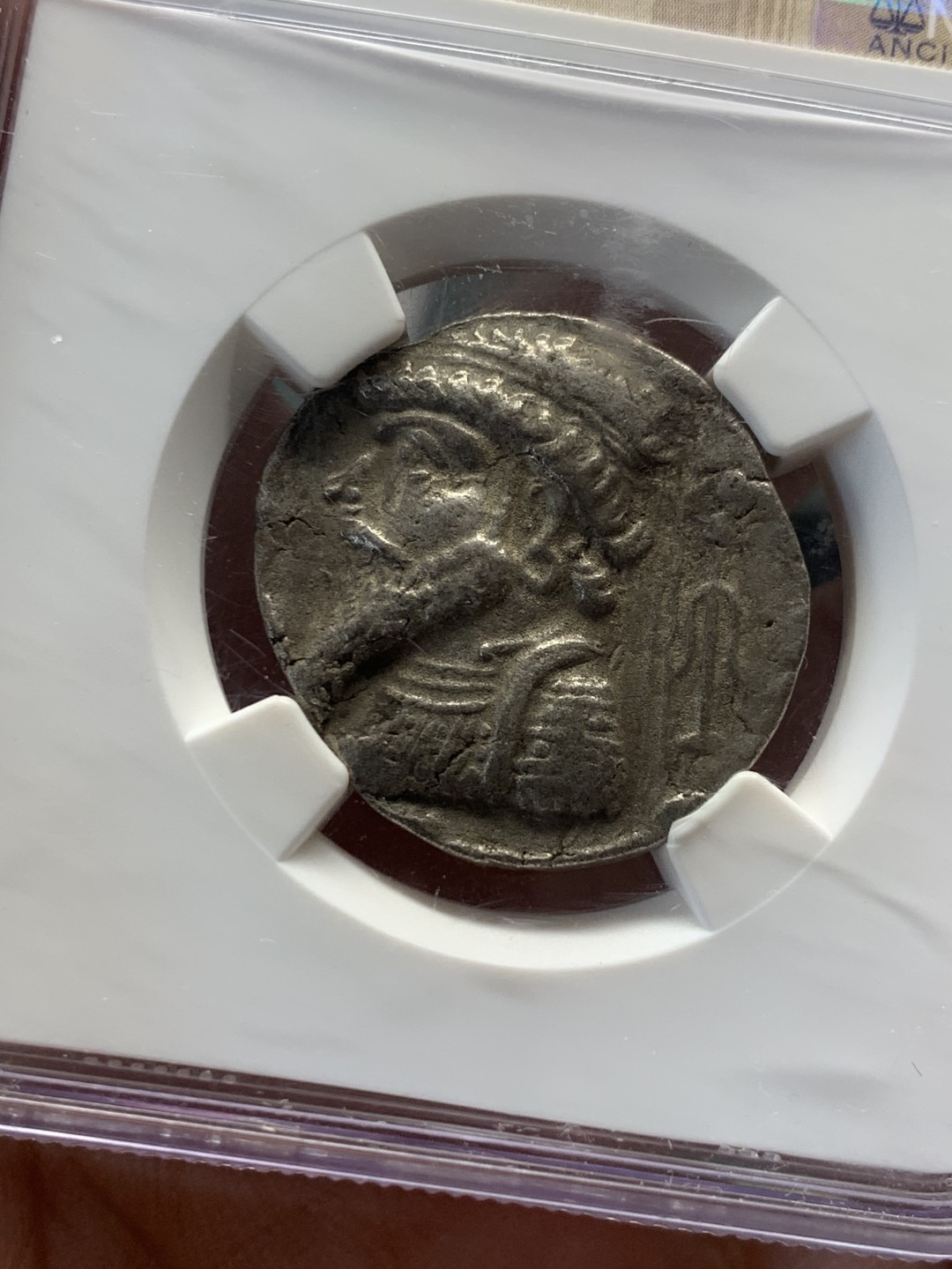 《竞宝斋》第148场-周日，周一 2场 (全场包邮) NGC XF 公元前54-32年 埃兰4德银币 15g左右 中古伊斯兰风格 少见品种