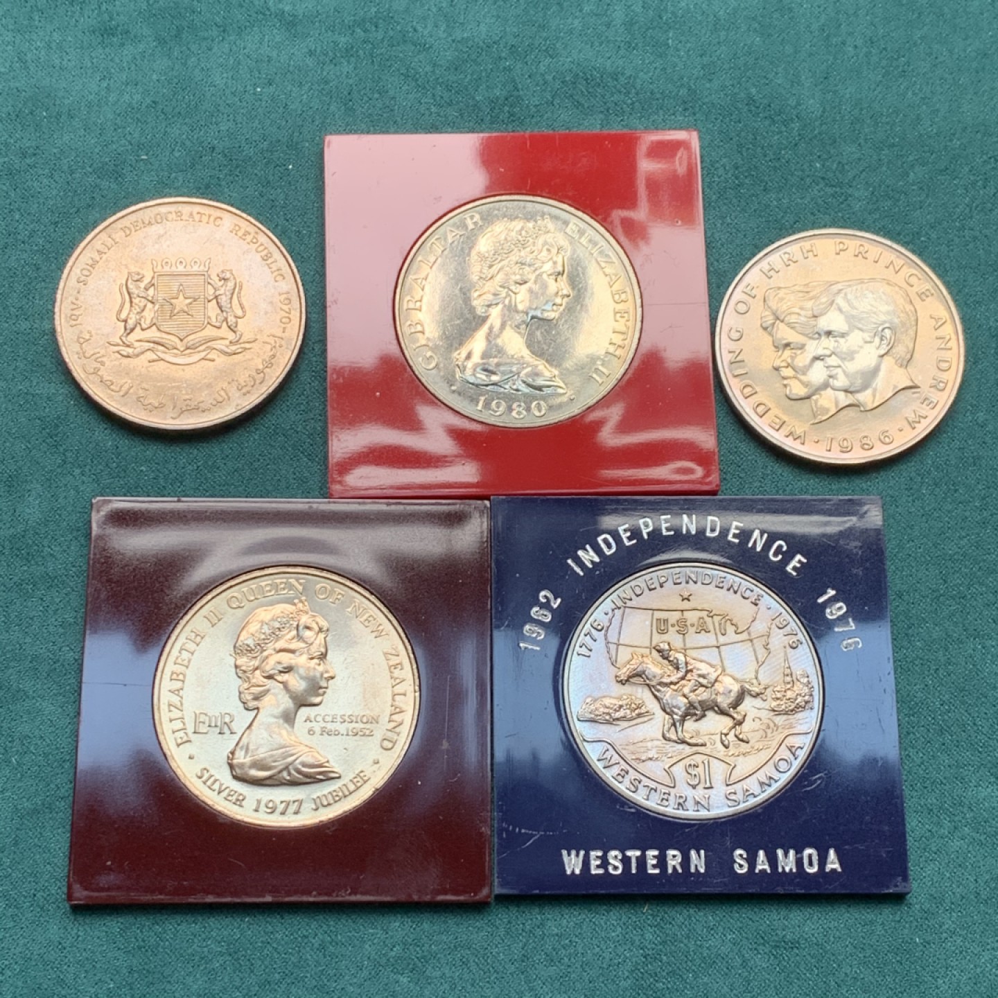 《竞宝斋》第148场-周日，周一 2场 (全场包邮) 五枚克朗纪念币，包含四大洲，玩转全球。