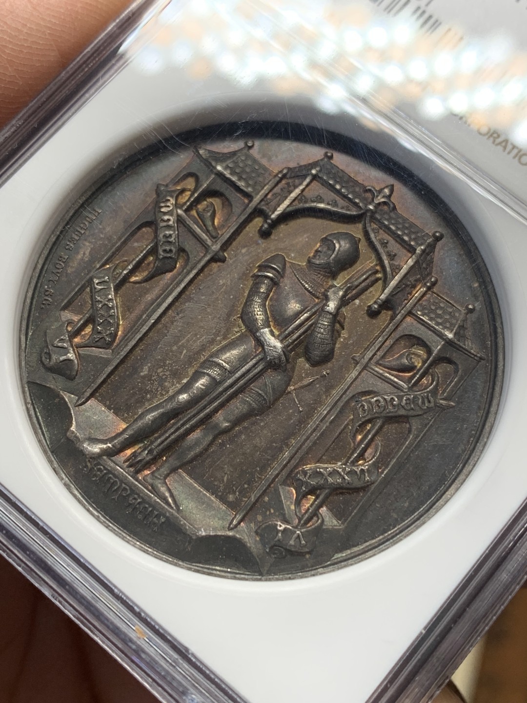 《竞宝斋》第148场-周日，周一 2场 (全场包邮) NGC MS63 1886年瑞士森帕赫战役500周年纪念银章 难得品相状态 镜面底板 五彩包浆