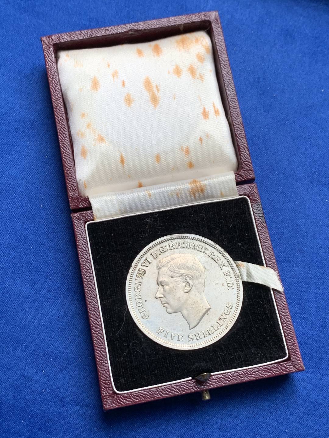 《竞宝斋》第148场-周日，周一 2场 (全场包邮) 英国 1951年 乔治六世 最后的马剑 克朗镍马剑 品质盒装