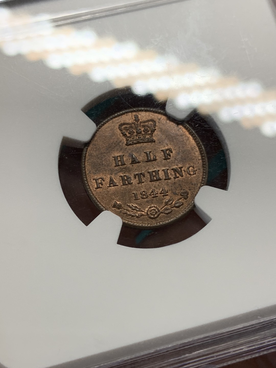 《竞宝斋》第148场-周日，周一 2场 (全场包邮) NGC-MS64RB 英国 1844年 小维1/2法新铜币 铜色完好 底光充沛