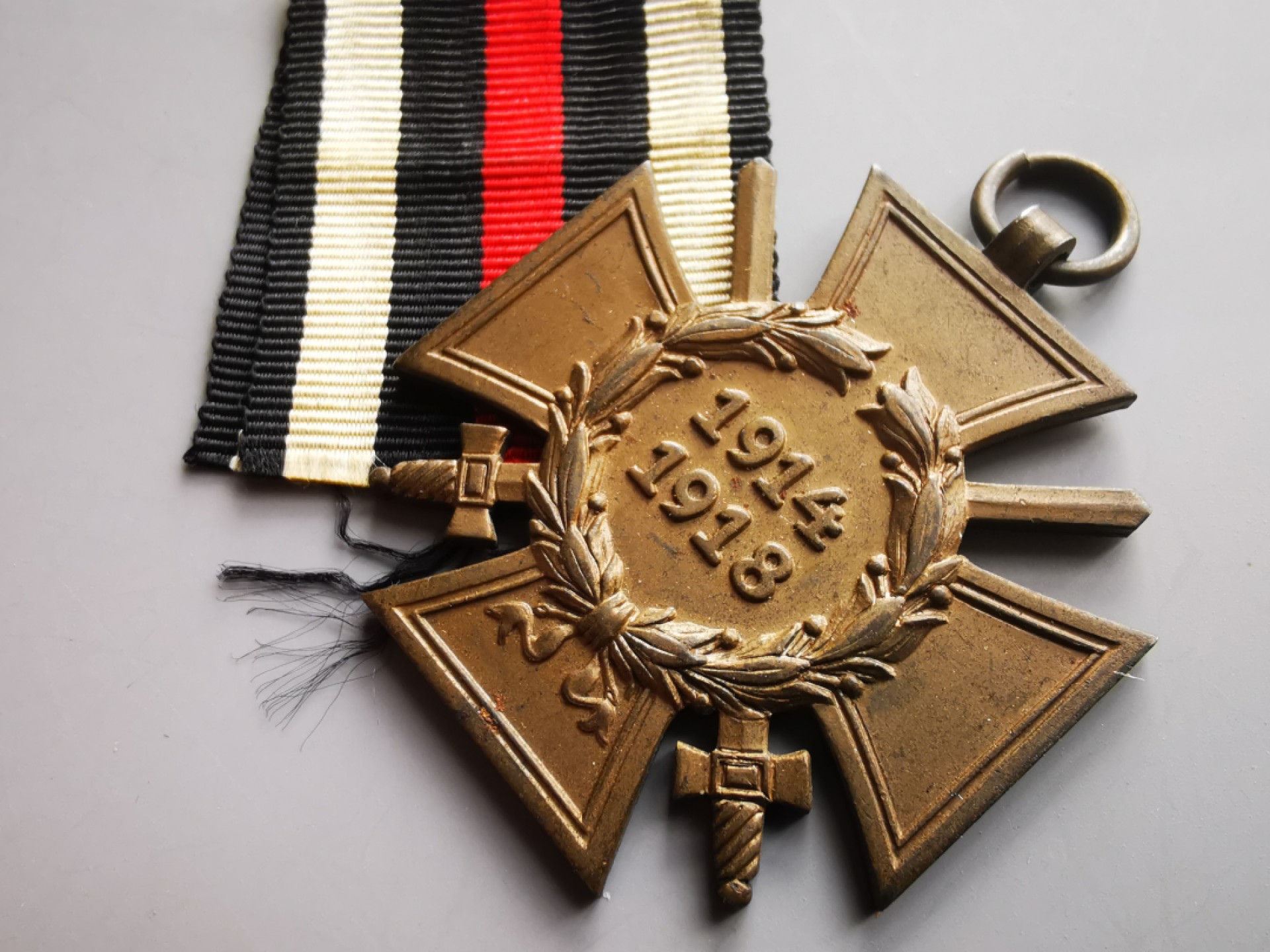 《崇甫堂》一勋章杂件专场VI 德国二战兴登堡奖章（带剑版）