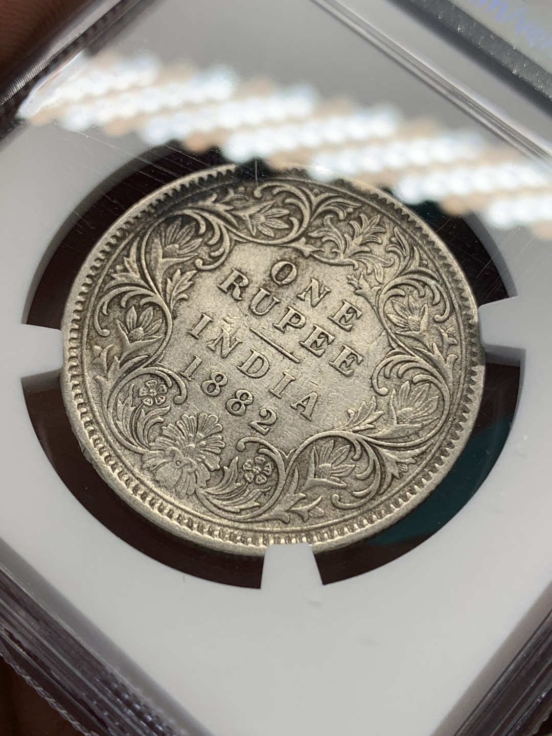 《竞宝斋》第148场-周日，周一 2场 (全场包邮) NGC AU 1882C 英属印度 1卢比银币