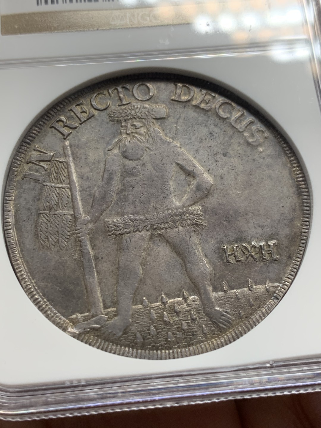 《竞宝斋》第148场-周日，周一 2场 (全场包邮) 唯一冠军分 NGC MS62 德国 布伦瑞克1714年 野人 泰勒大银币 脸部清晰 草裙飞扬 深彩包浆 一枚便是全部