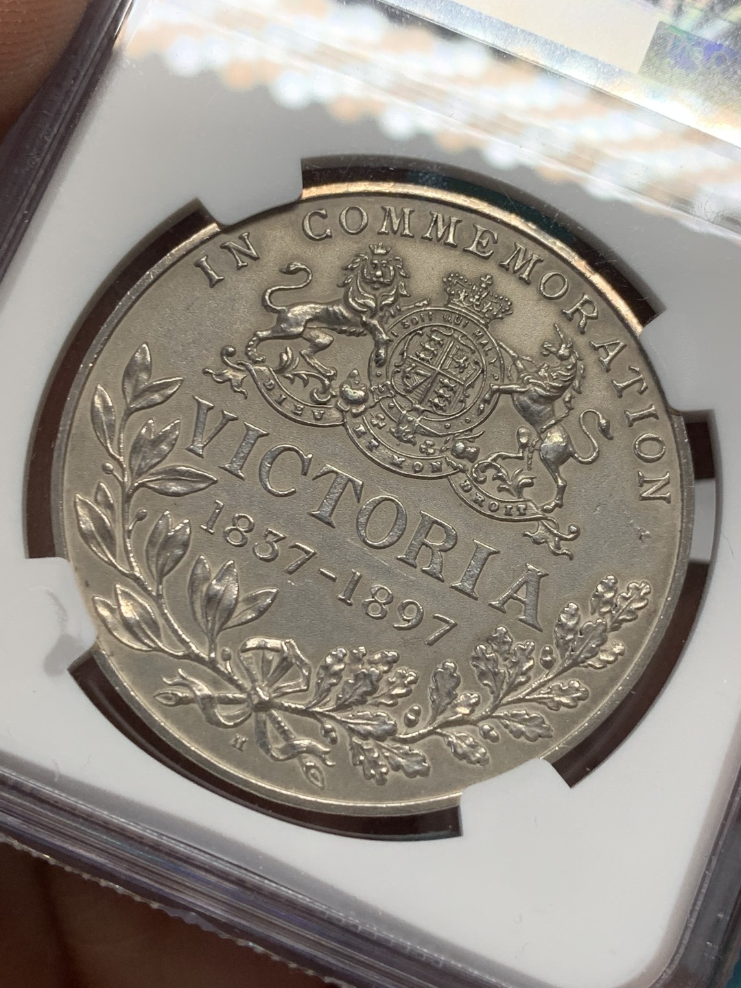 《竞宝斋》第148场-周日，周一 2场 (全场包邮) NGC UNC 1897H英国维多利亚钻石禧年纪念银章，喜敦造币厂制 登基60周年纪念