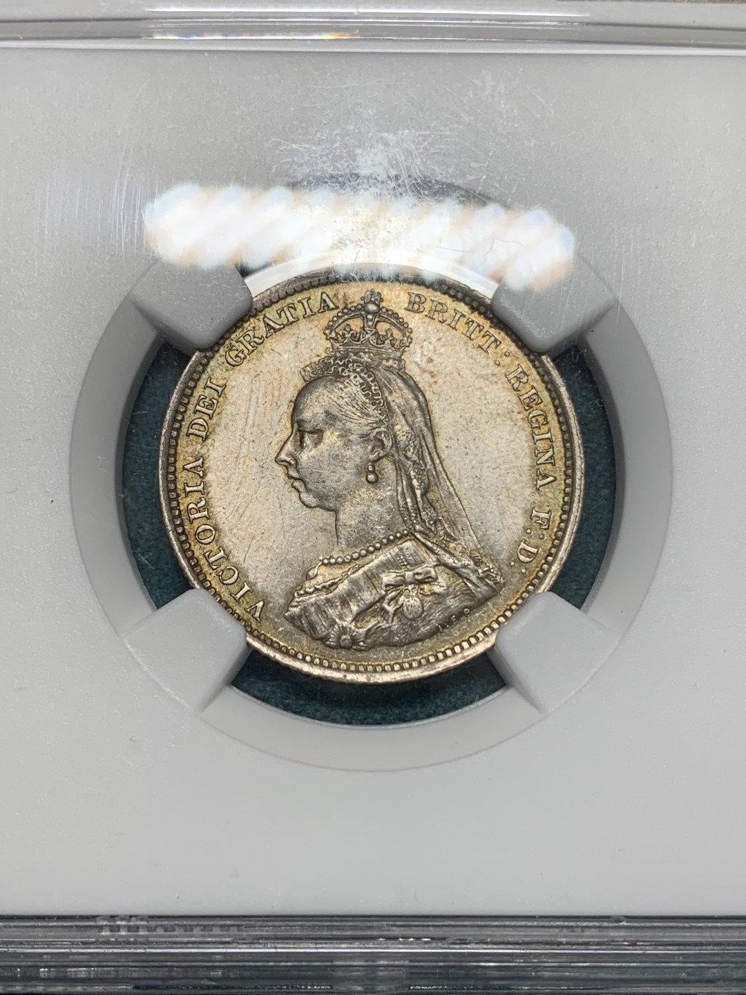 《竞宝斋》第148场-周日，周一 2场 (全场包邮) NGC-MS62 英国 1887年 维多利亚高冠1先令银币 包浆美丽