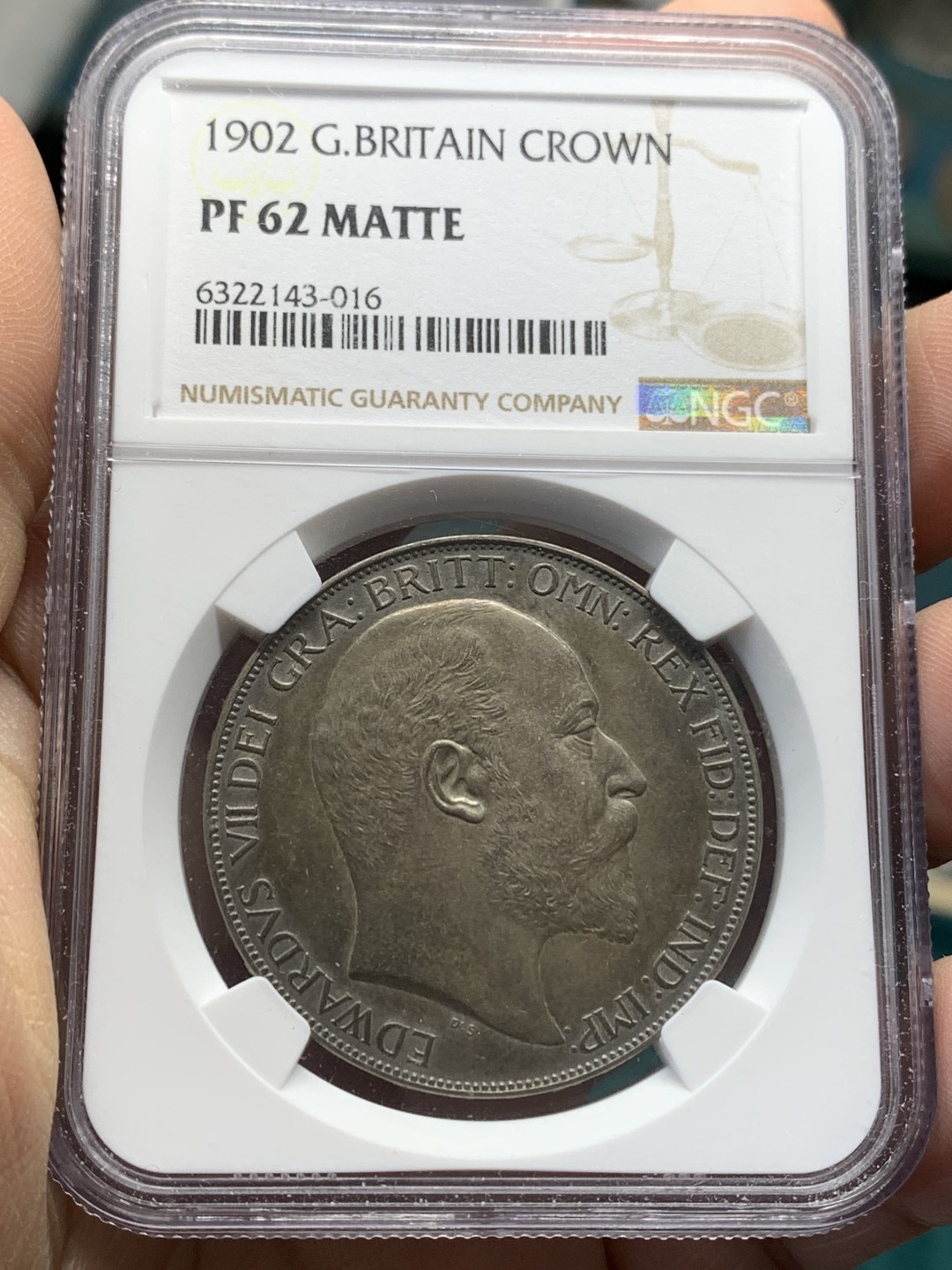 《竞宝斋》第148场-周日，周一 2场 (全场包邮) NGC-PF62Matte 英国1902年爱七马剑克朗，深色五彩包浆醇厚味道一流，自藏佳品