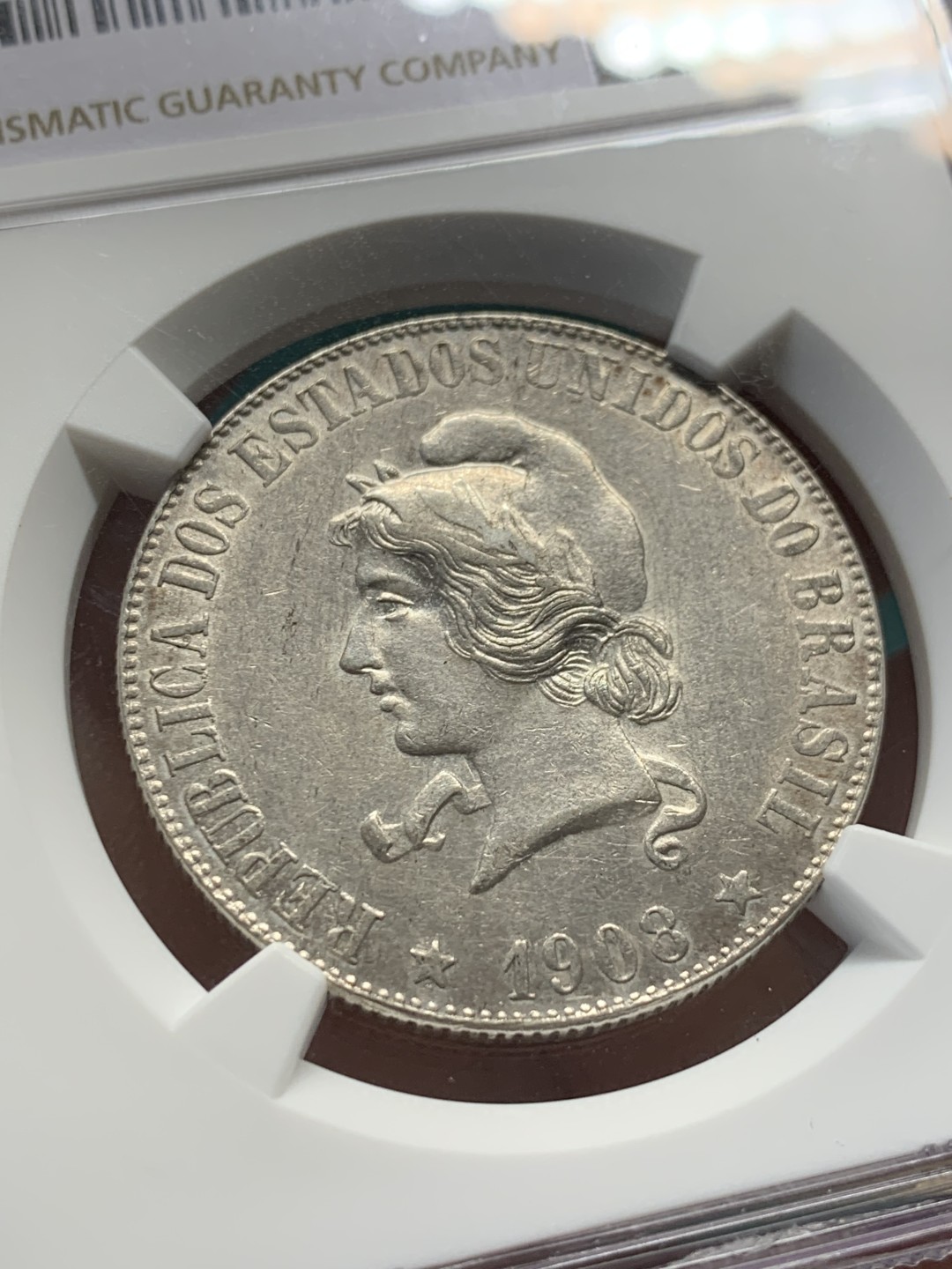 《竞宝斋》第148场-周日，周一 2场 (全场包邮) NGC AU55 巴西1908年女神2000瑞斯银币 不多的品种