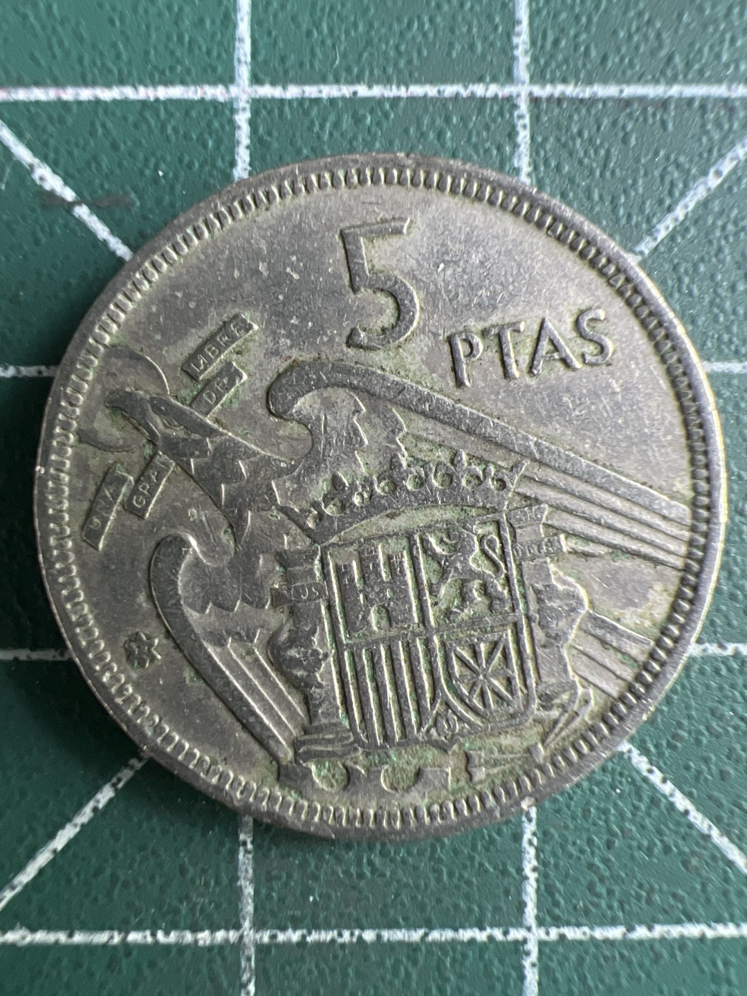 泡泡堂第267期  世界硬币 （无押金，捡漏，全场20包邮，偏远地区除外，接收代拍业务） 西班牙5比塞塔