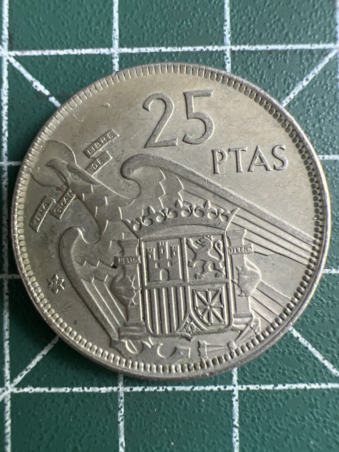 泡泡堂微拍第一 一 一幕硬币捡漏可累计专场👿👿，累计满二十元包邮，接受代拍业务 西班牙25比塞塔