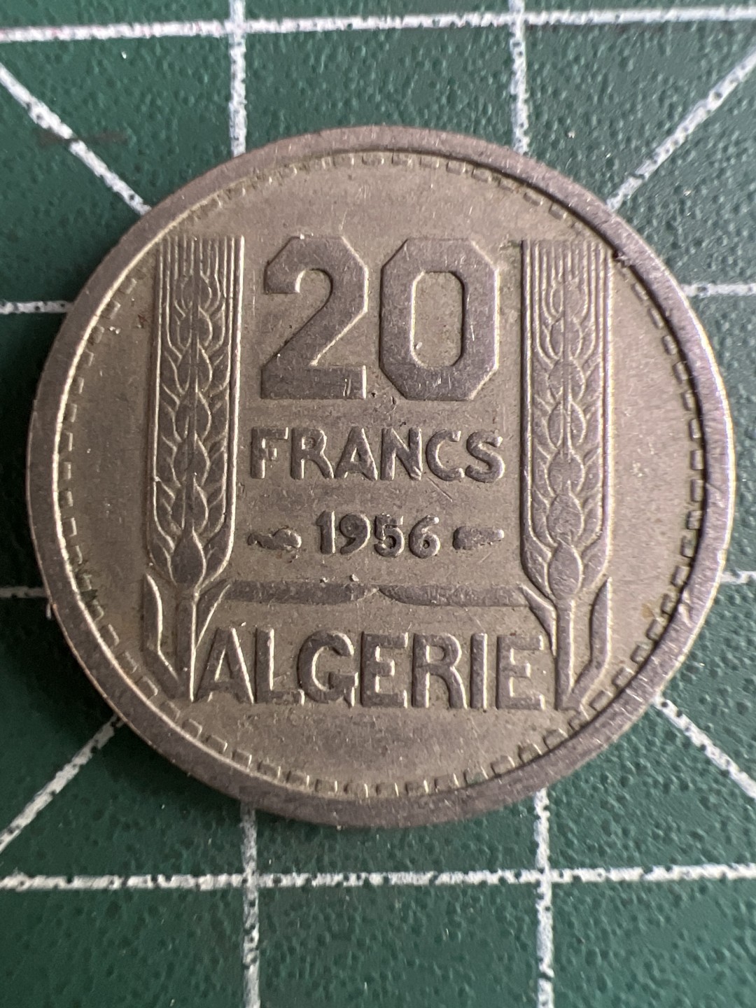 泡泡堂微拍第一 一 二幕硬币捡漏可累计专场👿👿，累计满二十元包邮，接受代拍业务 法属阿尔及利亚20法郎