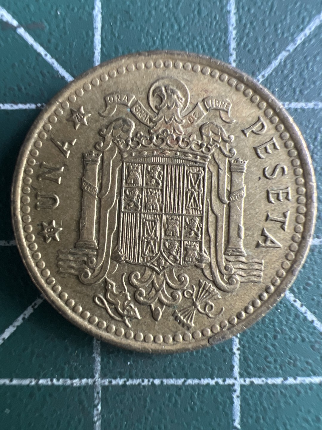 泡泡堂第311期  世界硬币 （无押金，捡漏，全场20包邮，偏远地区除外，接收代拍业务） 西班牙一比塞塔