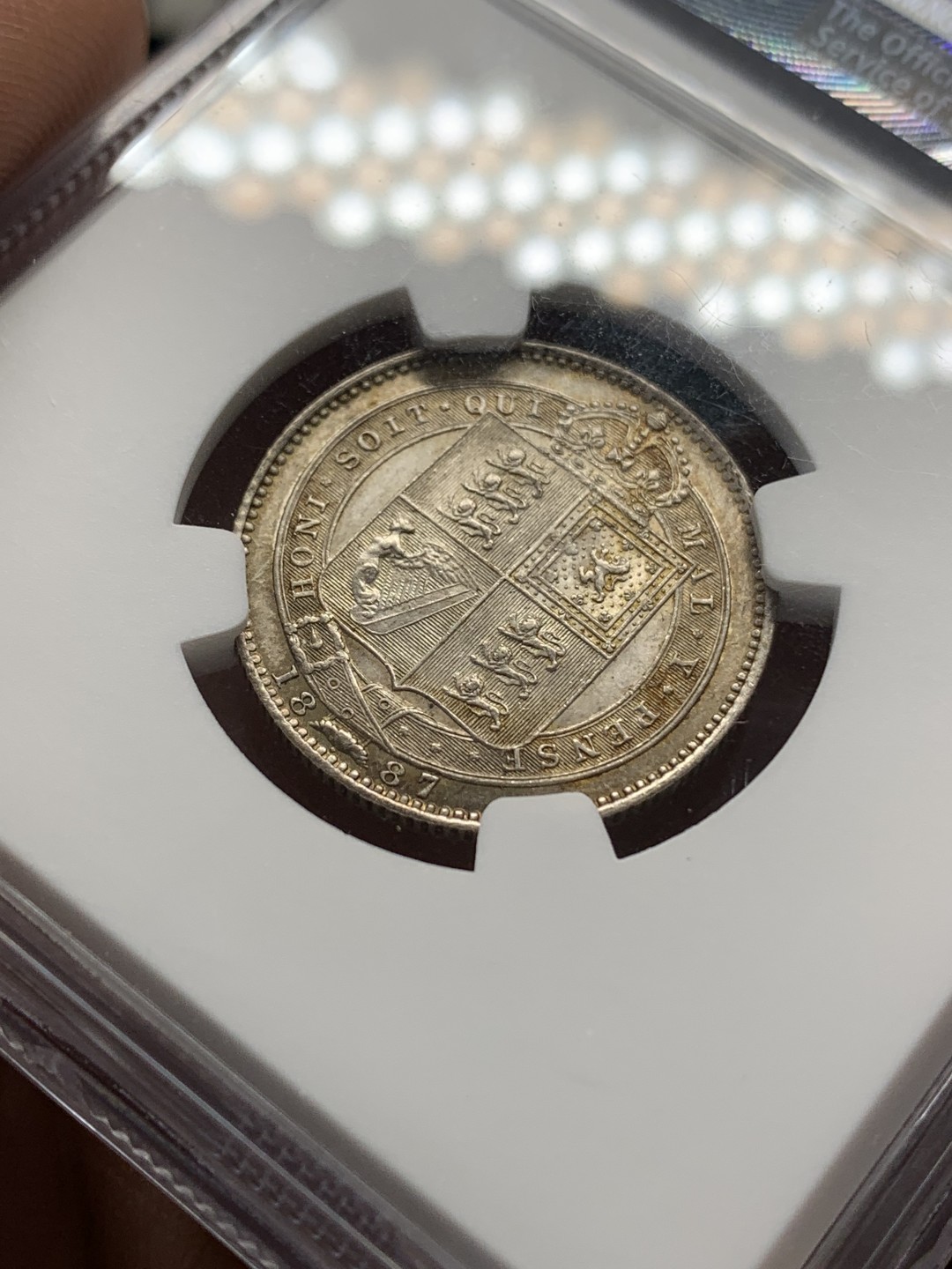 《竞宝斋》第148场-周日，周一 2场 (全场包邮) NGC-MS62 英国 1887年 维多利亚高冠1先令银币 包浆美丽